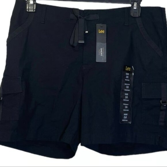 Lee Women's Mid-Rise Drawstring D-Ring Black Cargo Shorts sz 16 - Picture 1 of 7